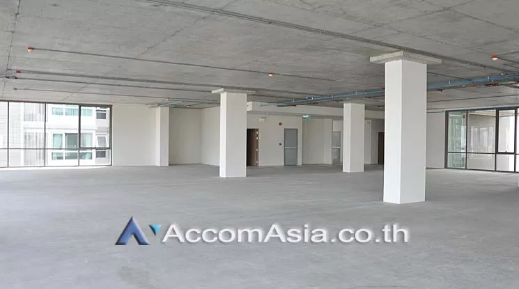  Office space For Rent in Sukhumvit, Bangkok  near BTS Punnawithi (AA15173)
